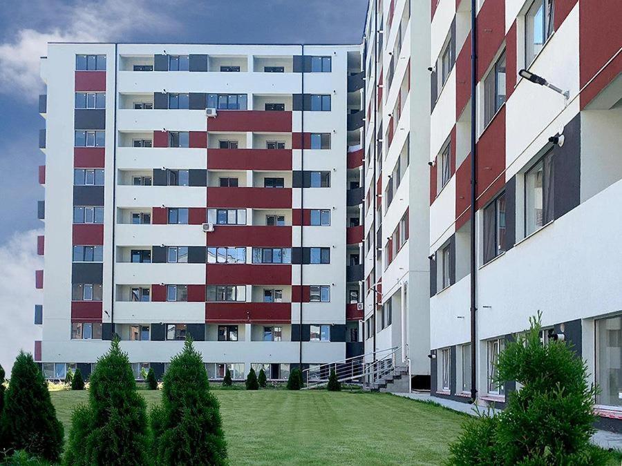 Militari Comfort Studio Roşu Exterior foto